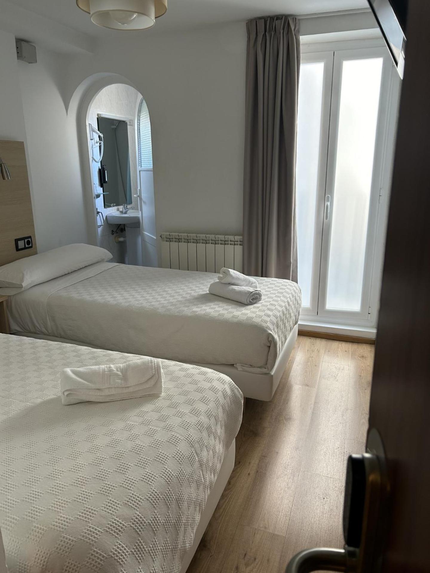 Casa Otano Hotel Pamplona Ngoại thất bức ảnh