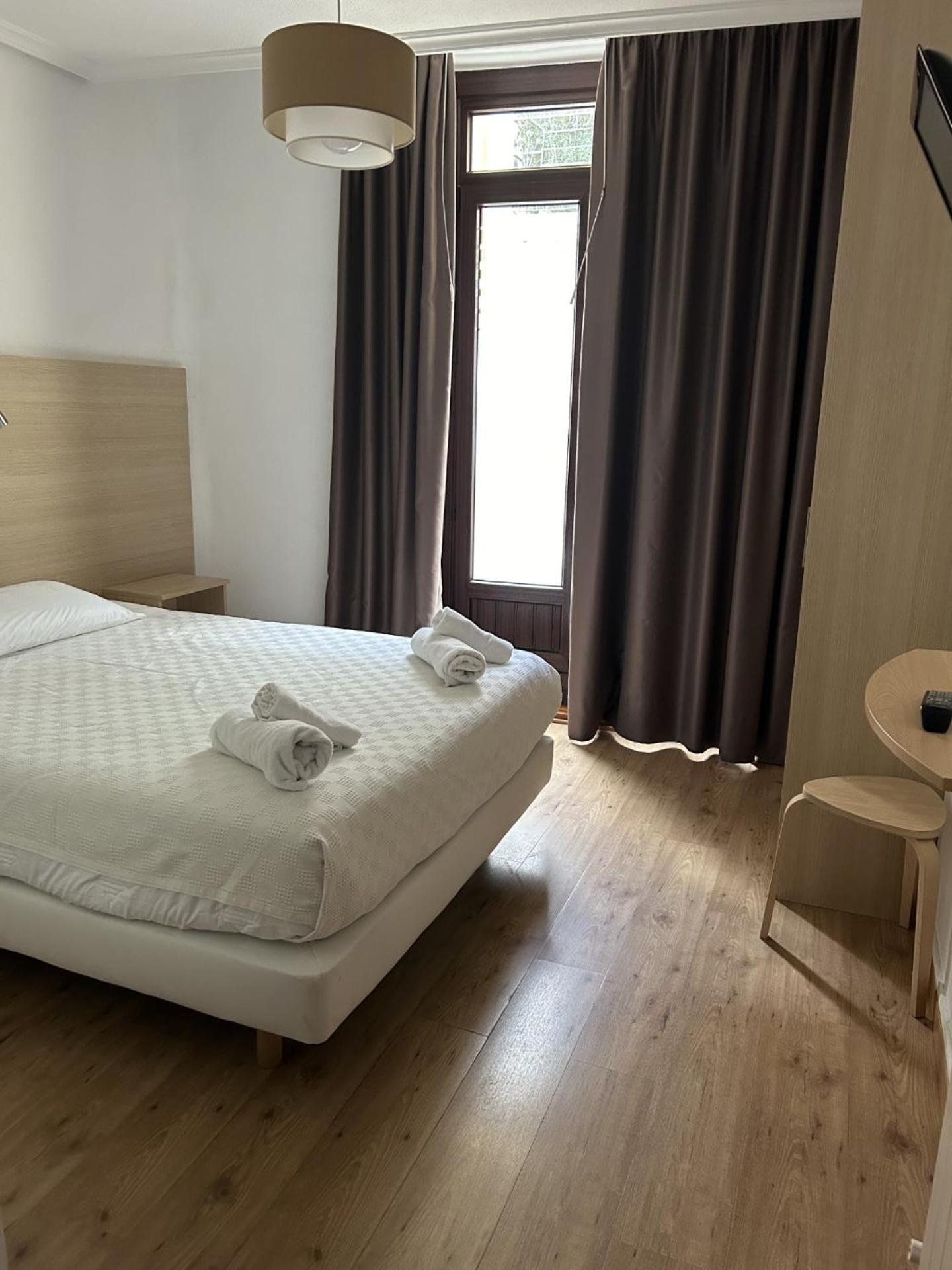 Casa Otano Hotel Pamplona Ngoại thất bức ảnh
